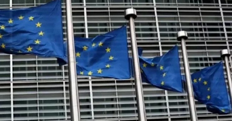 European Union debates limits on Big Tech access to cloud tenders