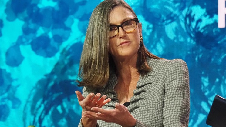 Cathie Wood’s ARK teams with Securitize to tokenize venture fund with OpenAI, Anthropic stakes