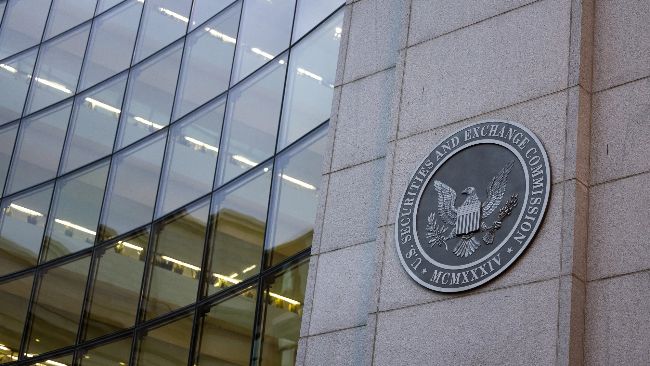 Daines Unveils Crypto Tax Bill Pairing Payment Relief With Wash-Sale Rules